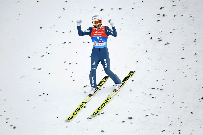 Skoky na lyžích na ZOH v Pekingu 2022: informace, program a čeští sportovci