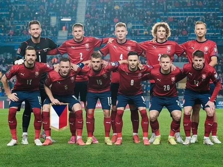 Chcete podpořit české fotbalisty ve Švédsku? Zítra začne předprodej vstupenek