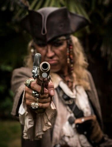 Pirát - střelba
