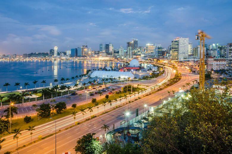 Angola - město
