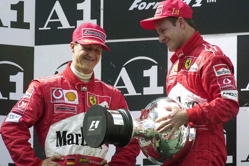 Barrichello s Michaelem Schumacherem na stupních vítězů po VC Rakouska v roce 2002