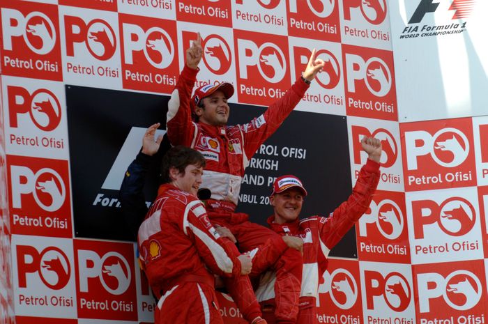 Massa slaví první vítězství v F1 při VC Turecka 2006