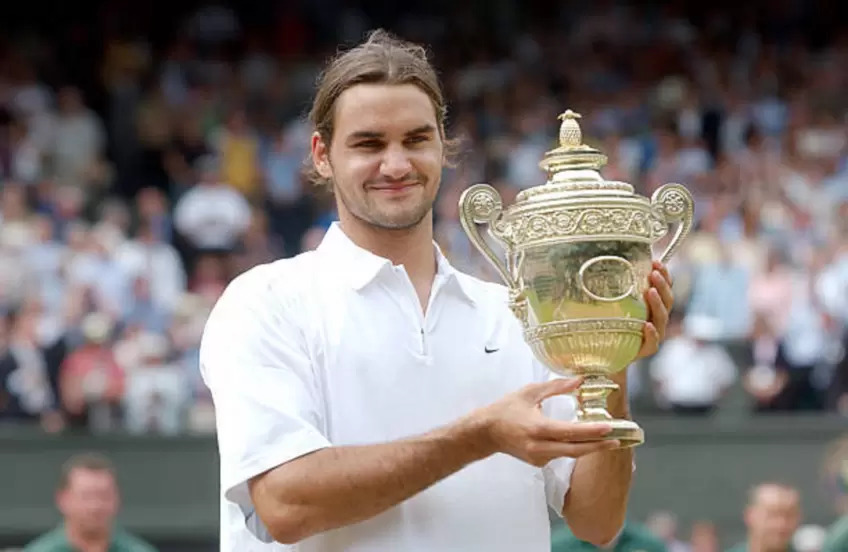 Ve Wimbledonu 2003 triumfoval Federer